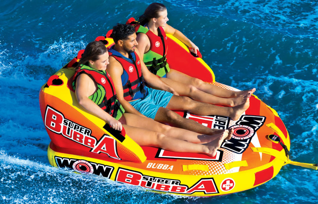 ブッバを楽しむ男女2